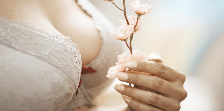 Mes seins pendant et après la grossesse : comment en prendre soin ?